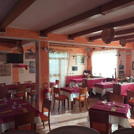 Affittacamere El Mojito בית הארחה Calopezzati